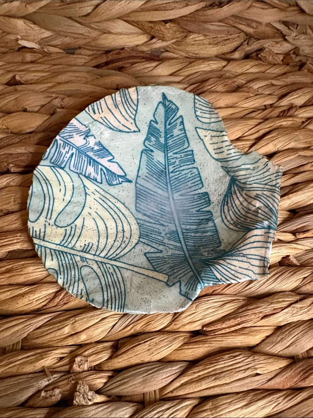 Hand Crafted Teal and Cream Botanical Leaf Shell Accent Dish